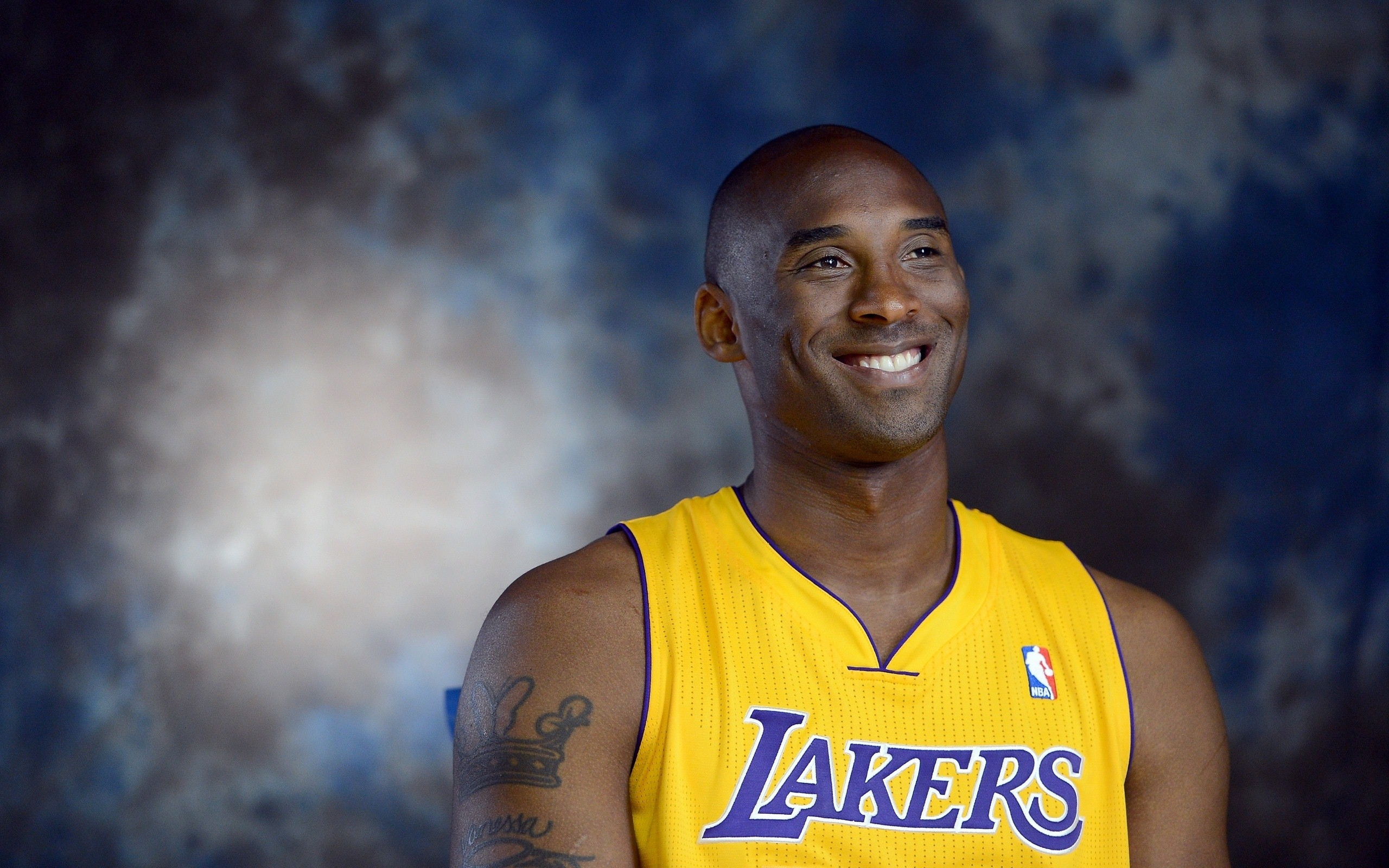 都在透露手 都在透露手